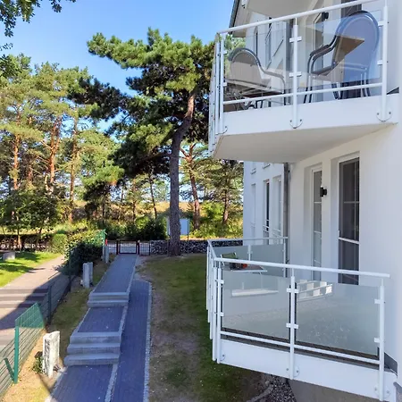 Gorki Park, 15 Apartmán *